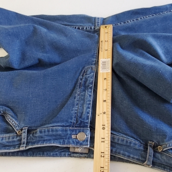 J. Jill High-rise Flare Leg Jeans Size 16 Stretch Medium Wash Denim - Picture 8 of 13